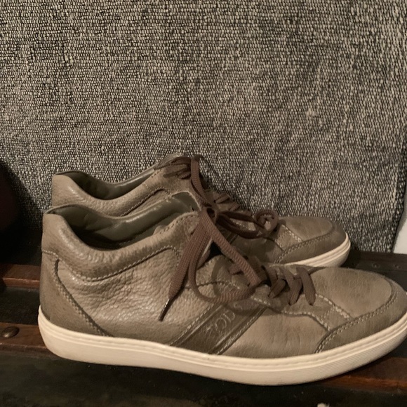 TOD’s grey sneakers - Picture 3 of 6